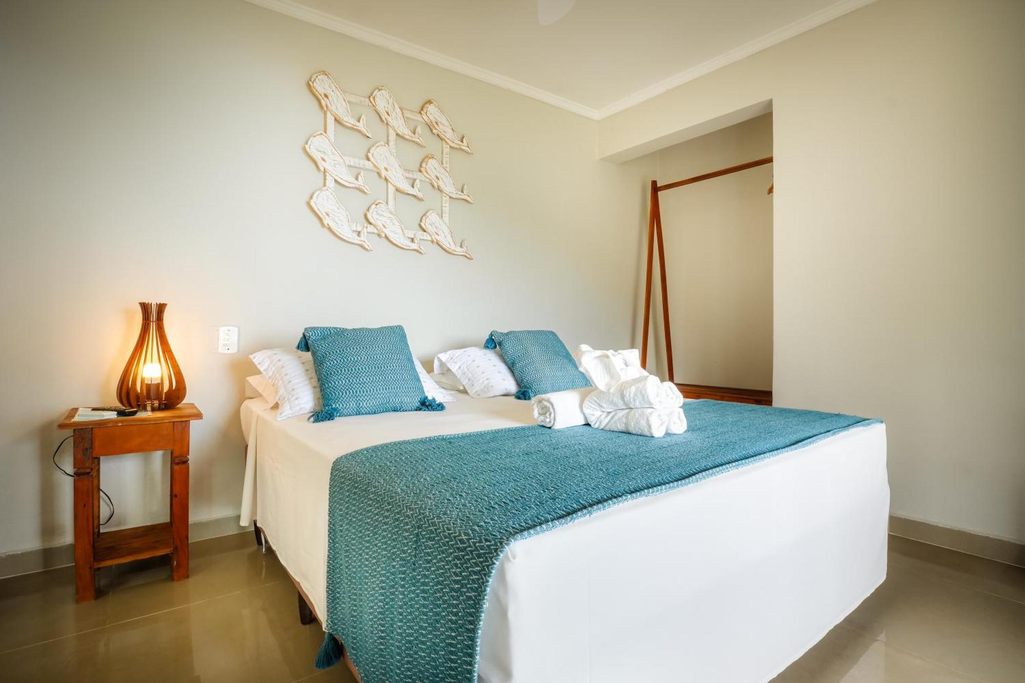 Deluxe Room,1765872883:JPEG
